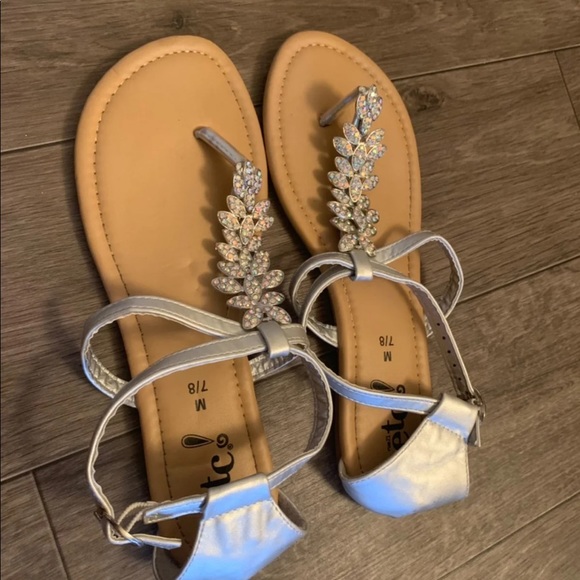 Shoes - Diamond sandals